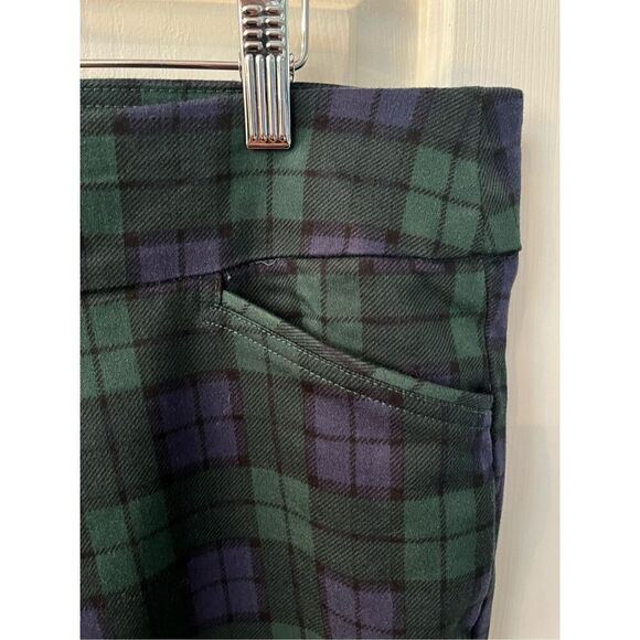 Croft & Barrow Blue & Green Plaid Stretch Pull On Pants sz 18 EUC Holiday - Picture 3 of 8